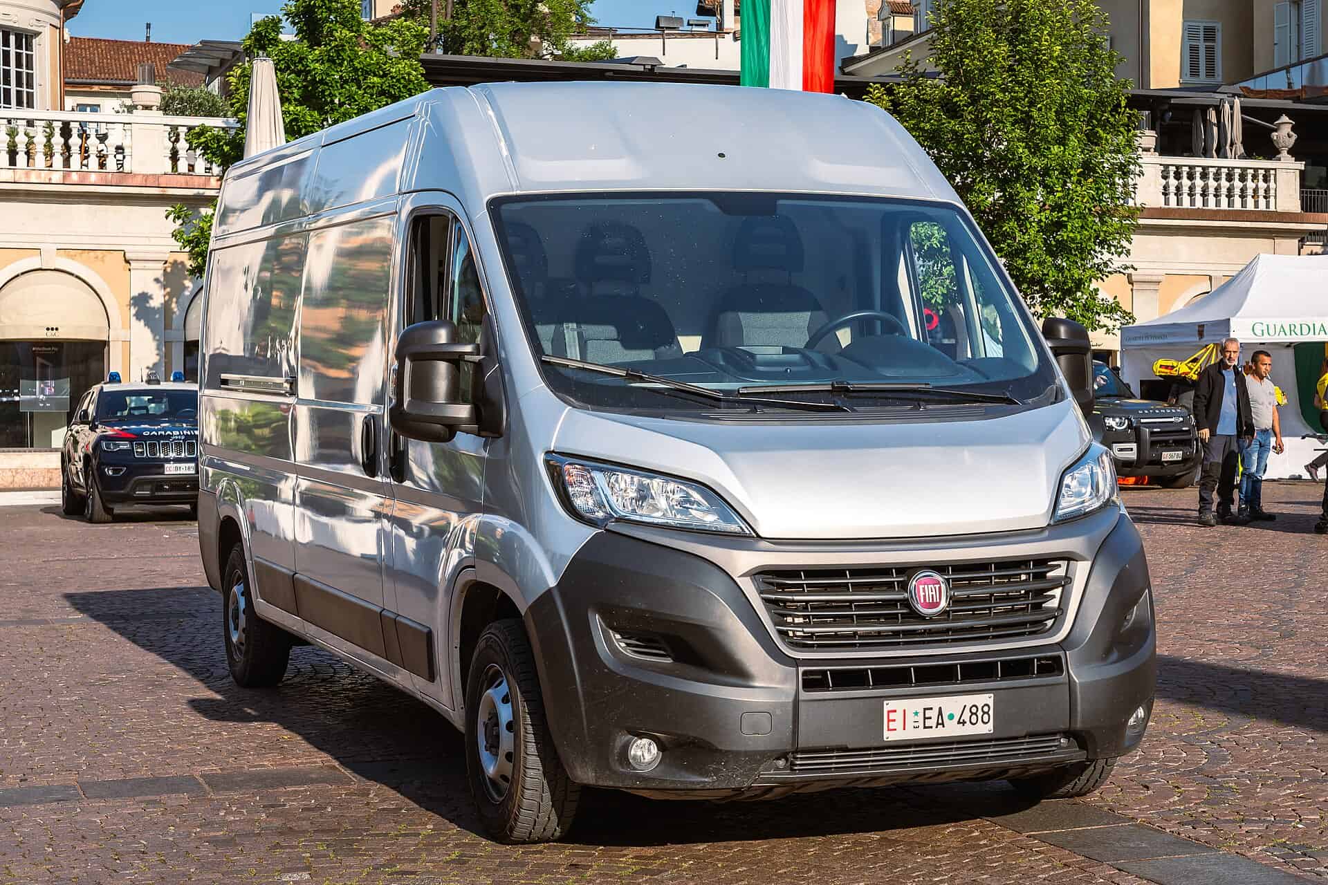 Fiat Doblo vs Renault Kangoo 2026: Hafif Ticari Karşılaştırması 3 Fiat Doblo 2026 karşılaştırma görseli