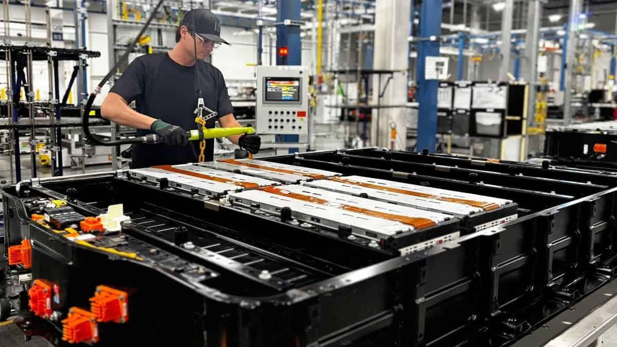 General Motors'dan Çevreci Adım: Ömrünü Tamamlayan Bataryalar Yeniden Yollarda görsel 2