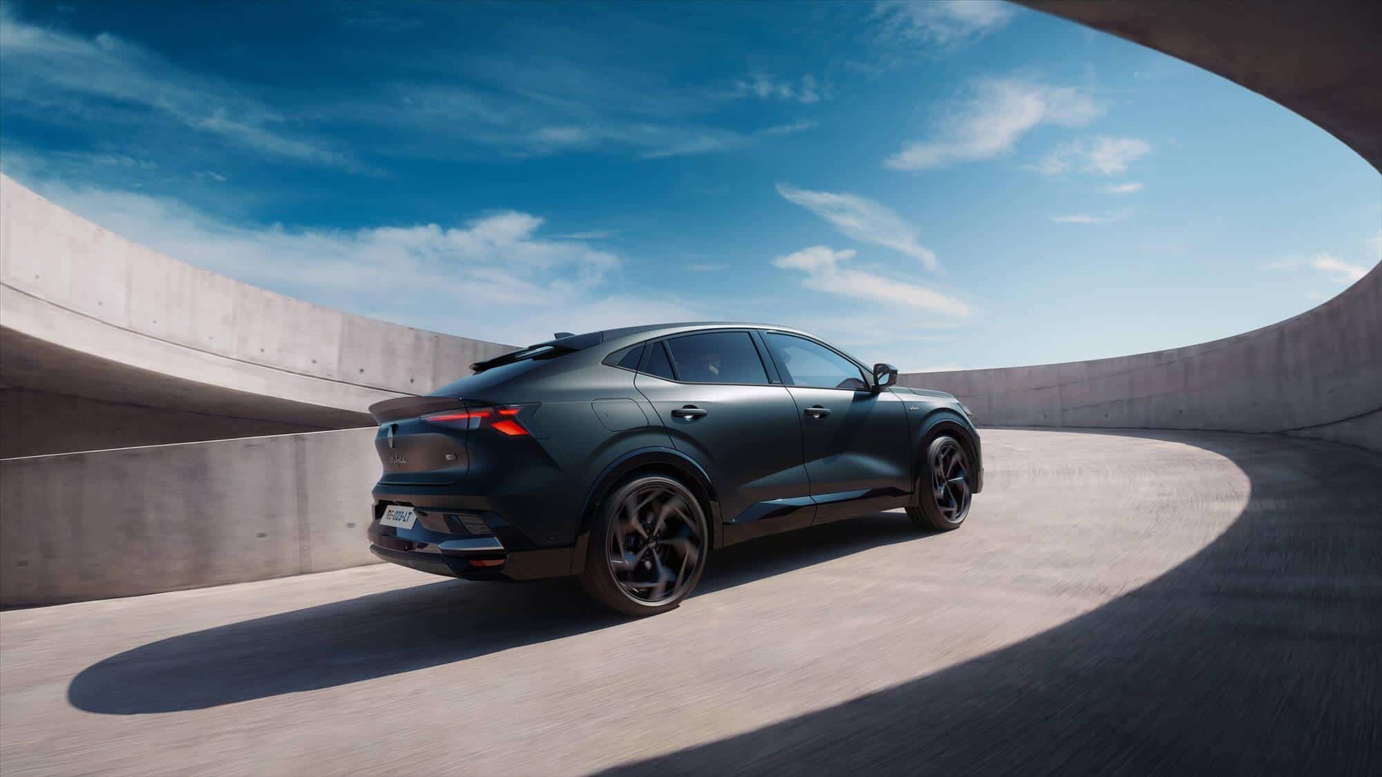 Sınırlı Üretim Renault Rafale Hypnotic Tanıtıldı: Özellikleri ve Fiyatı 5 Sınırlı Üretim Renault Rafale Hypnotic Tanıtıldı: Özellikleri ve Fiyatı görsel 3