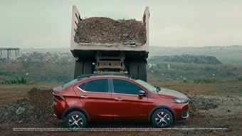 Tata Aeris: 5.500 Dolarlık Yeni Sedan Üzerine Dökülen 20 Ton Çakılla Dayanıklılığını Kanıtladı 8 Tata Aeris: 5.500 Dolarlık Yeni Sedan Üzerine Dökülen 20 Ton Çakılla Dayanıklılığını Kanıtladı görsel 6
