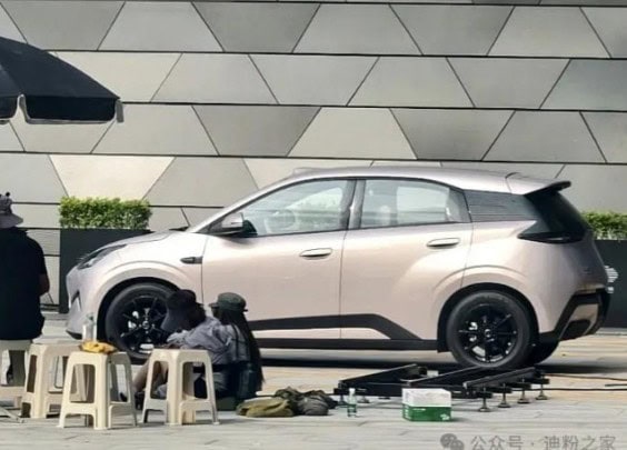 Yeni Nesil BYD Seagull Geliyor: İç Mekan Çizimleri Paylaşıldı ve Boyutları Büyüdü görsel 4
