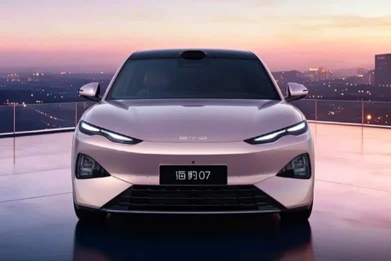 Yeni Nesil BYD Seal 07 Gün Yüzüne Çıktı: Boyutları Büyüdü, Menzili Uzadı görsel 2