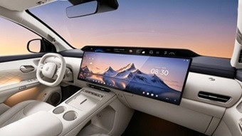 BYD'de Dönen Ekran Trendi Kapanıyor: Yeni Tang'ın Dev Panoramik Kokpiti Karşınızda görsel 4