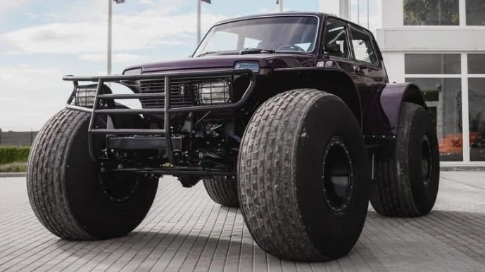 Dev Lastikli Lada Niva Marsh 20 Bin Avroya Satışa Çıkarıldı görsel 2