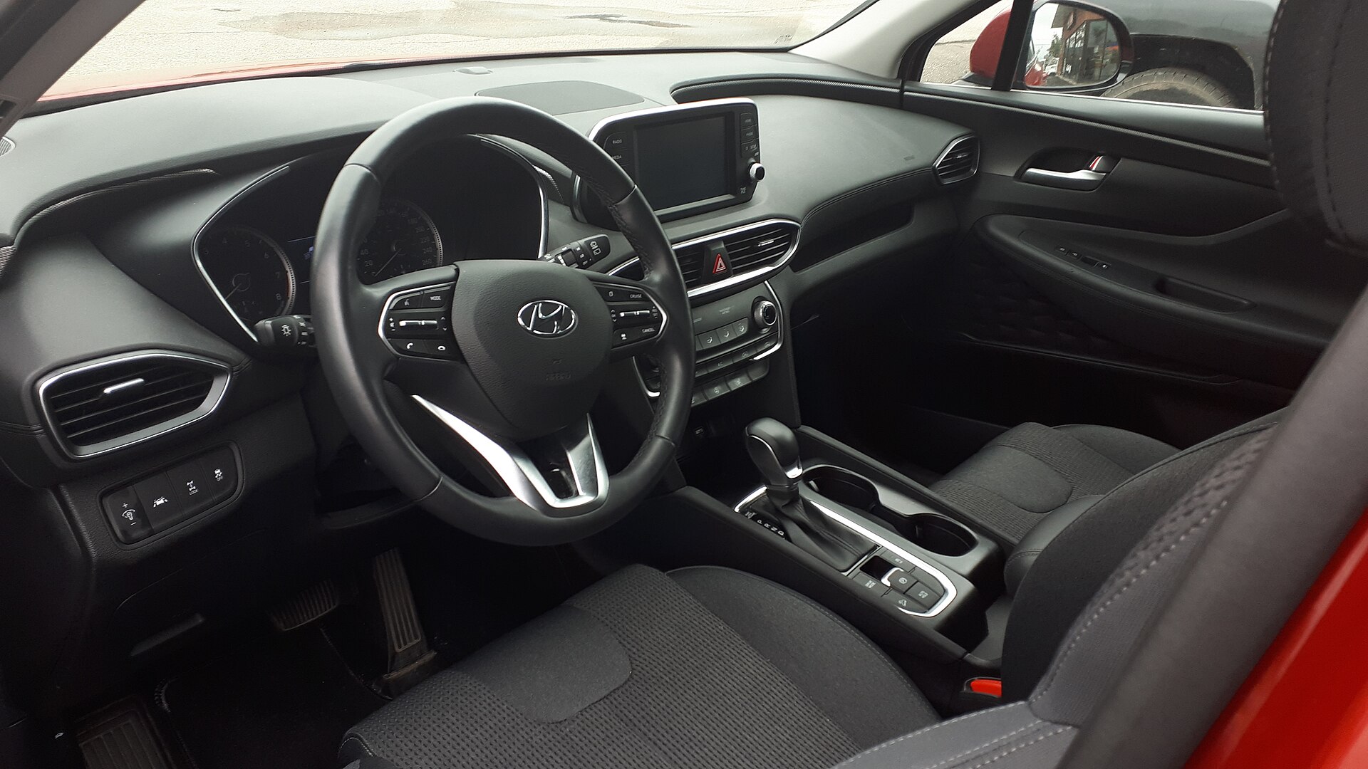 Hyundai Santa Fe güncel kasa dış görünüm