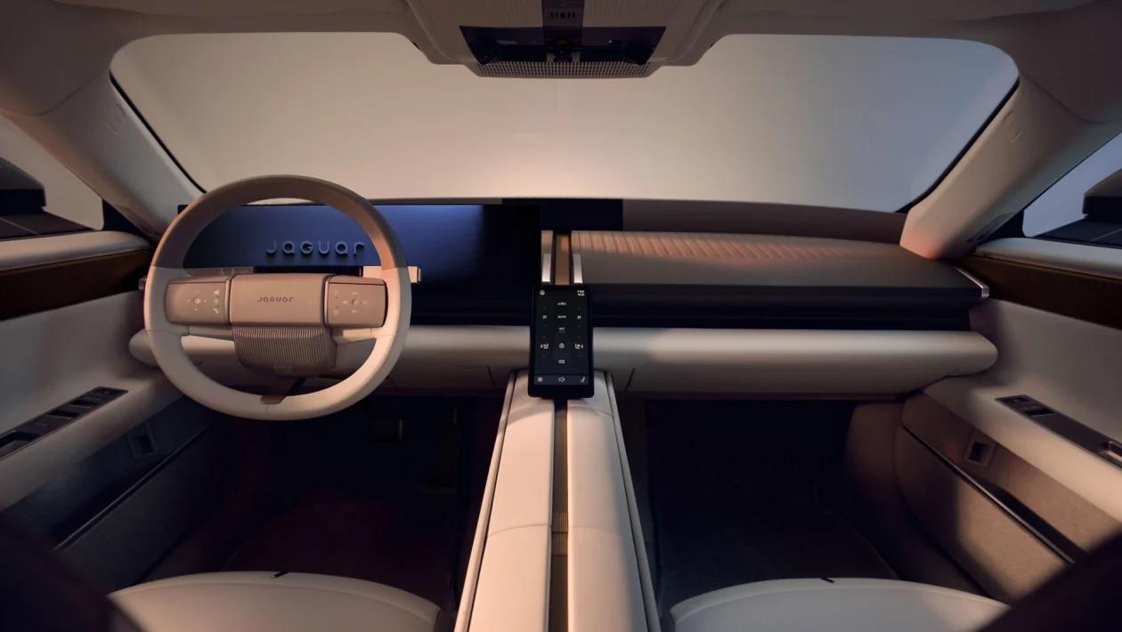 Jaguar'ın Yeni Elektrikli Amiral Gemisi Type 01 Tanıtım Öncesi Sızdırıldı 8 Jaguar'ın Yeni Elektrikli Amiral Gemisi Type 01 Tanıtım Öncesi Sızdırıldı görsel 6