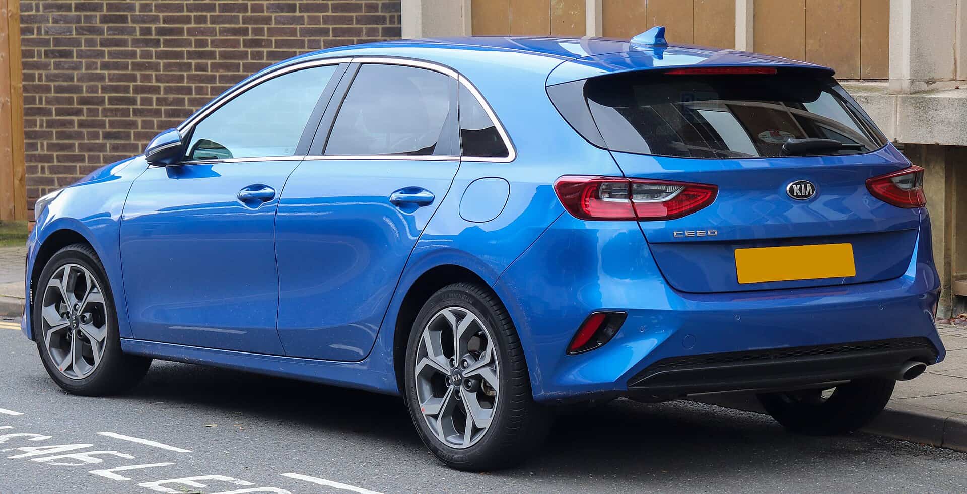 Kia Ceed mi Hyundai i30 mu? 2026 Karşılaştırması 3 Kia Ceed güncel kasa dış görünüm