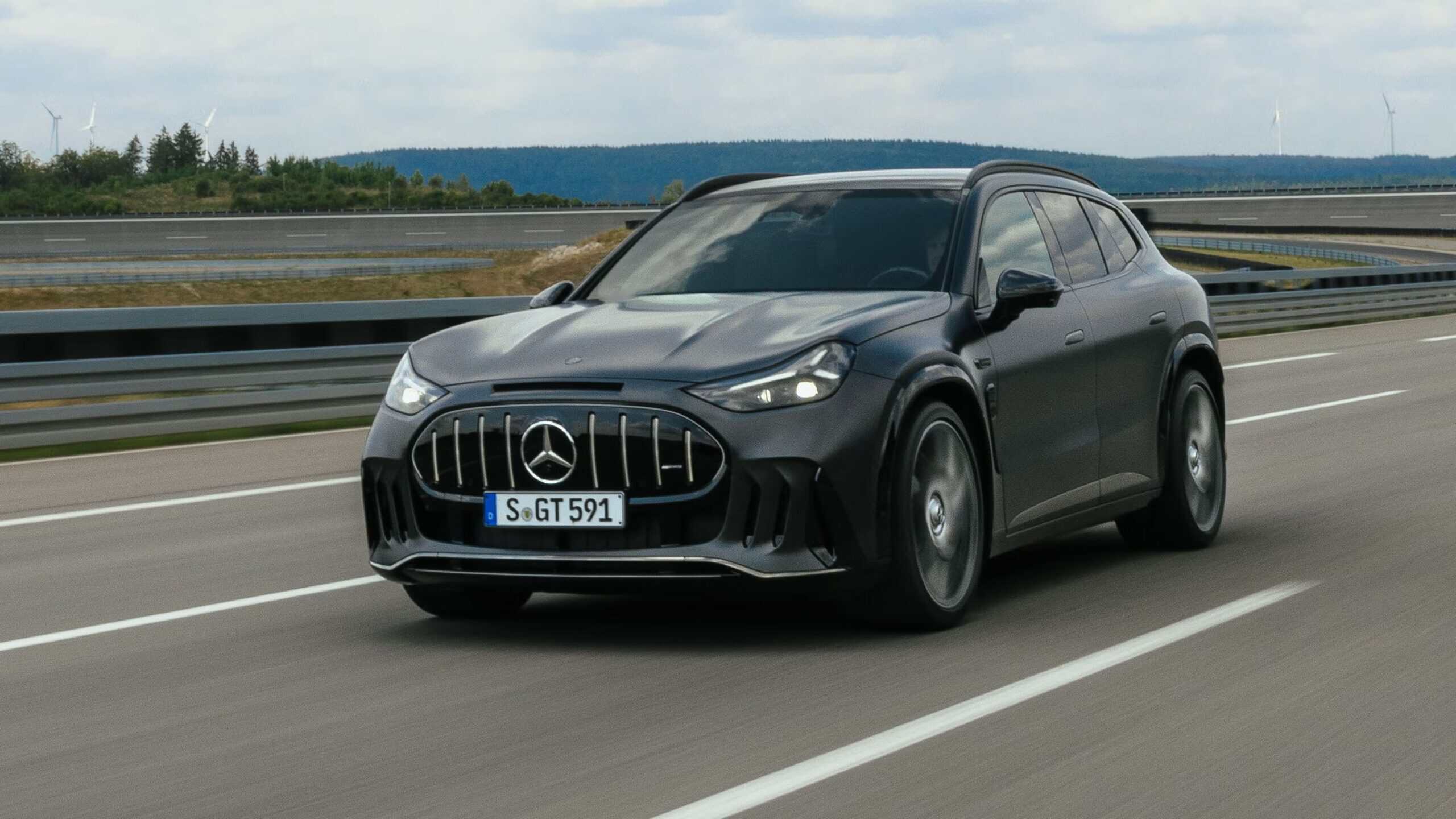 Mercedes-AMG GT SUV Tanıtıldı: 1.169 Beygir Güç ve 710 kW Hızlı Şarj Özelliğiyle Elektrikli Performans SUV'si 5 Mercedes-AMG GT SUV Tanıtıldı: 1.169 Beygir Güç ve 710 kW Hızlı Şarj Özelliğiyle Elektrikli Performans SUV'si görsel 3