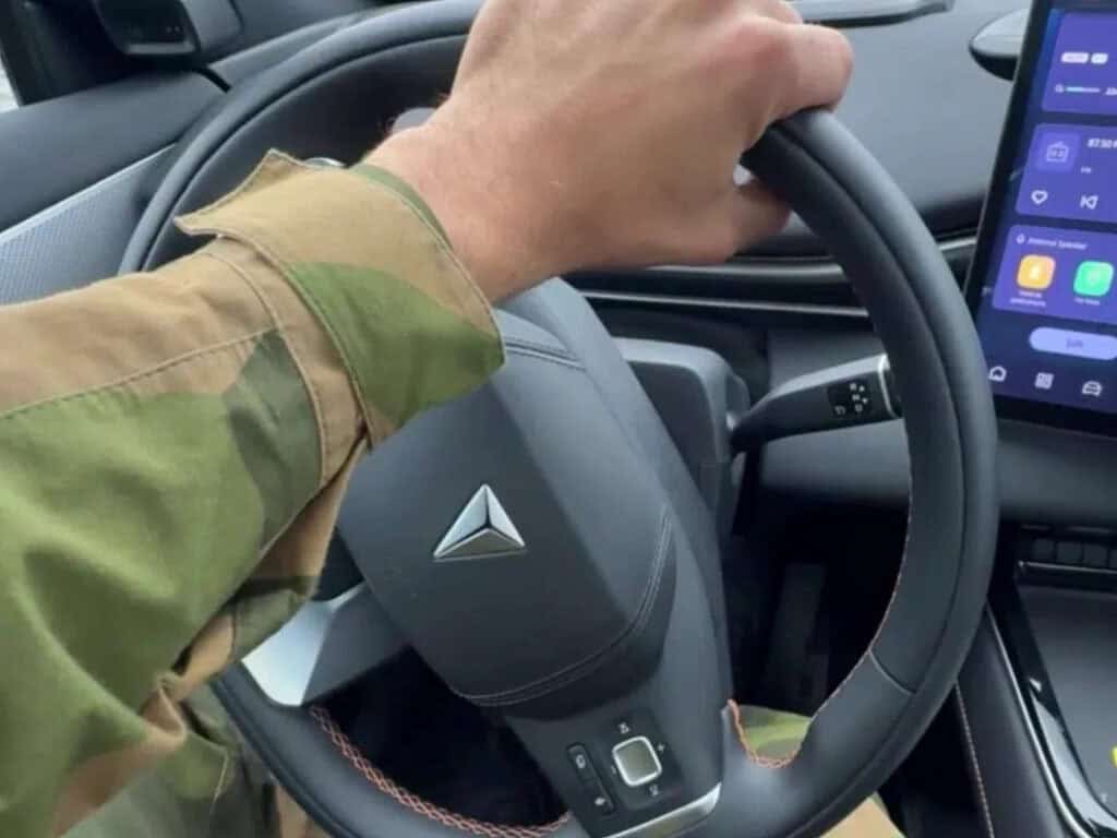 Norveç Ordusunun Tatbikatında Çinli Otomobil Şoku: Güvenlik Kodları Kaydedildi 6 Norveç Ordusunun Tatbikatında Çinli Otomobil Şoku: Güvenlik Kodları Kaydedildi görsel 4