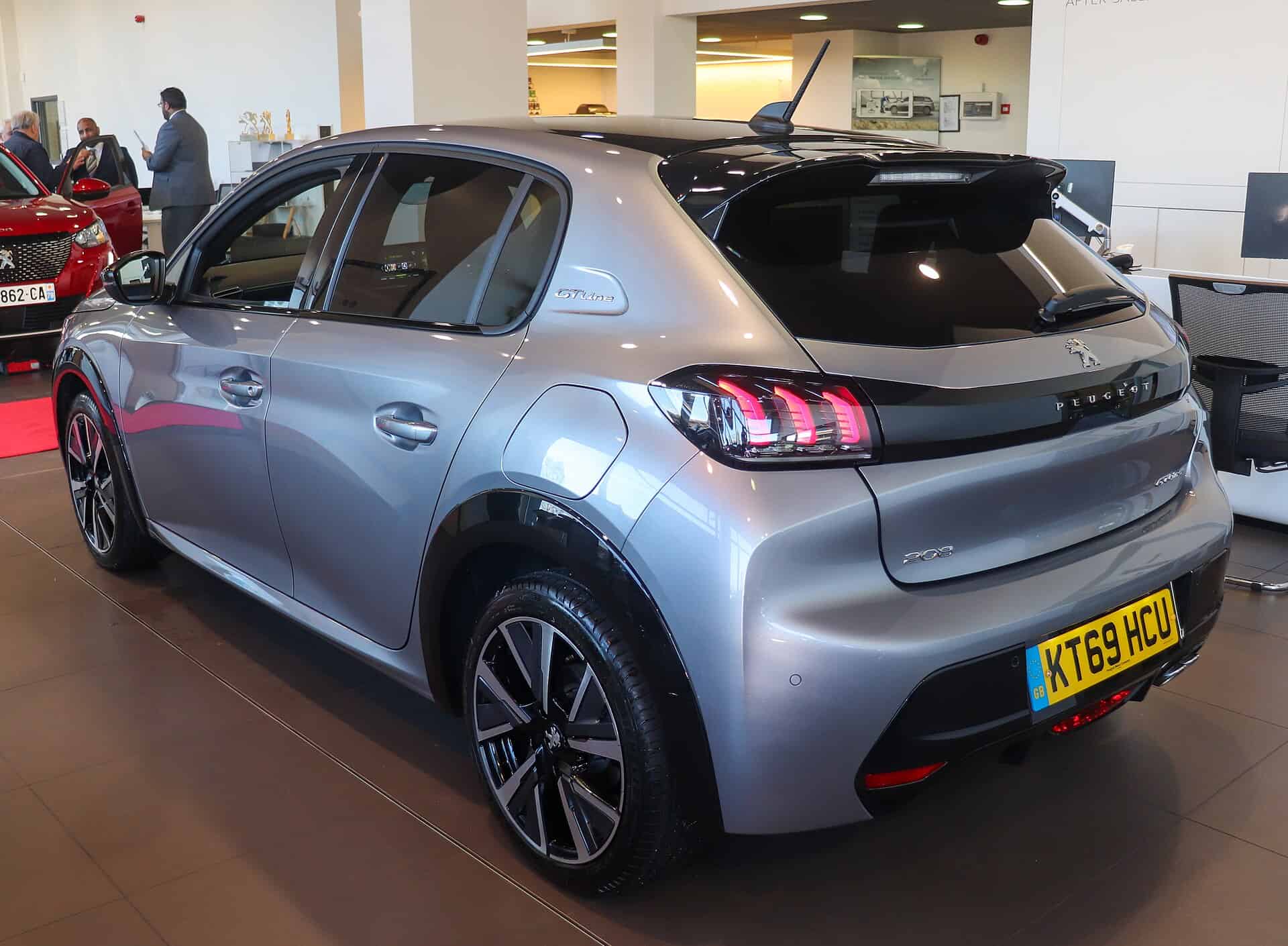 Peugeot 208 2. nesil dış görünüm