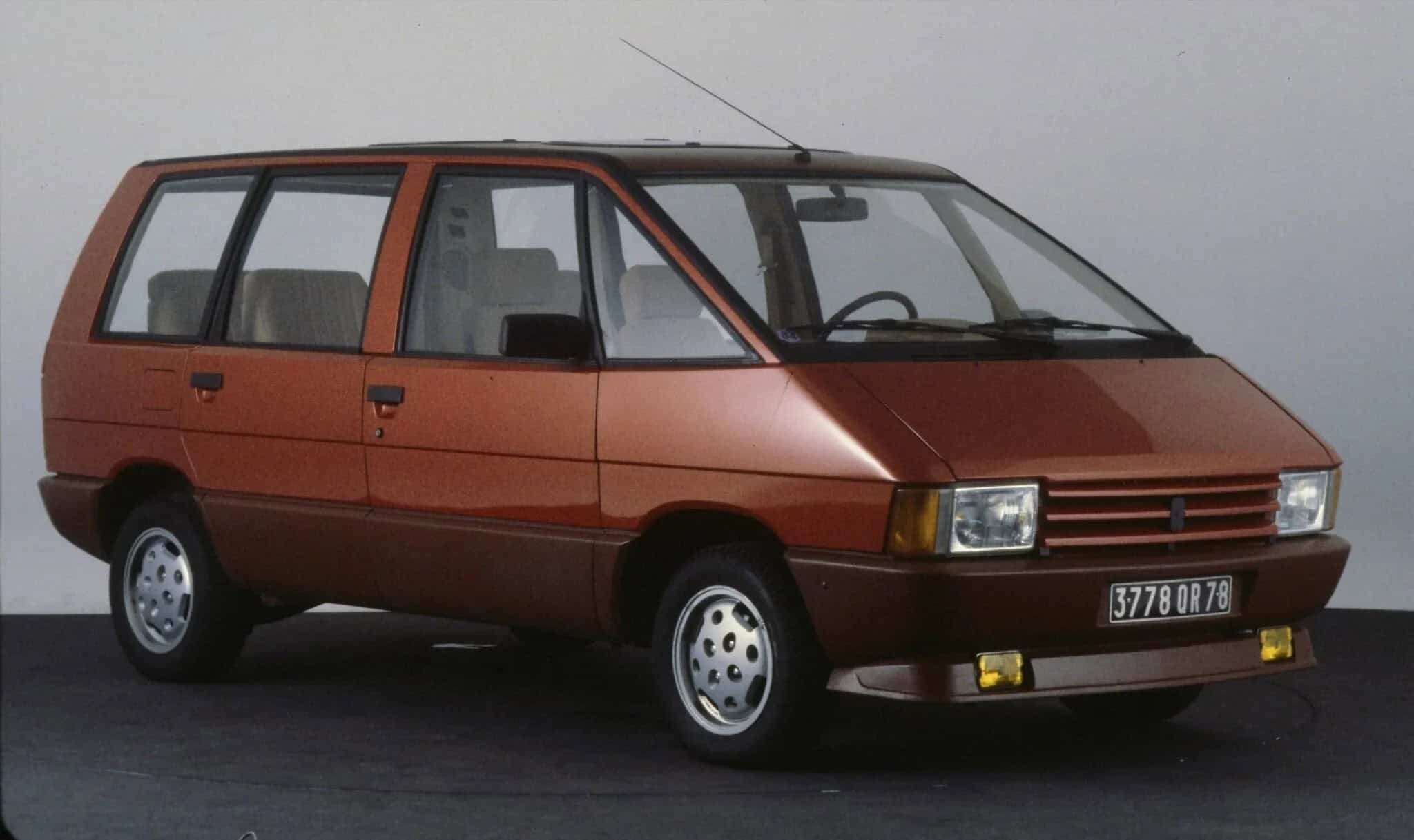 Renault’nun Efsanevi Minivanı Elektrikli Çağa Uyarlanıyor: E-Space Concept Tanıtıldı görsel 3