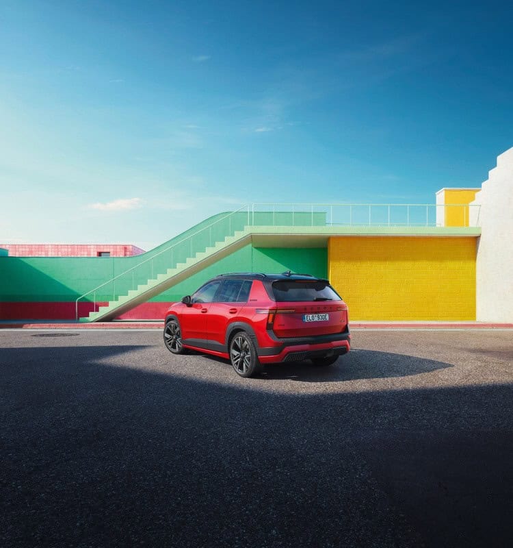 Skoda Epiq Sportline Sahne Aldı: 440 Kilometre Menzil ve Sportif Detaylar görsel 3