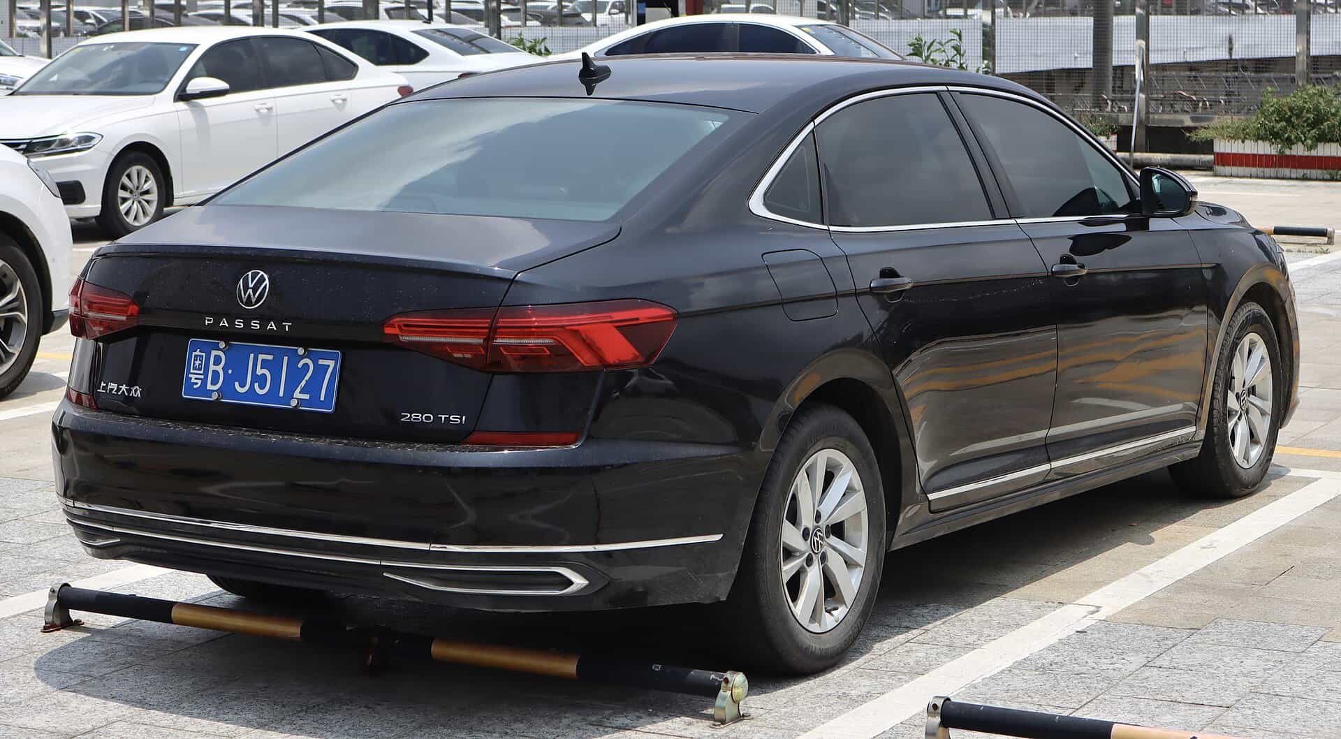 Volkswagen Passat güncel kasa dış görünüm