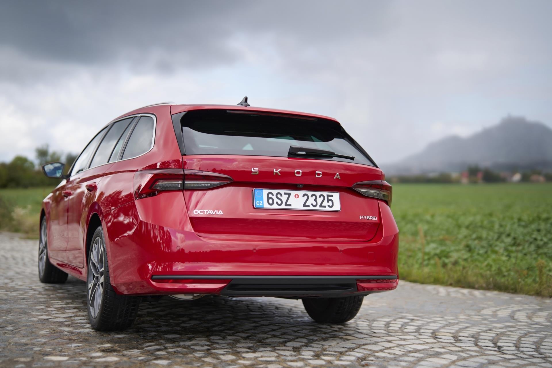 Skoda'nın İlk Tam Hibrit Modeli Octavia Tanıtıldı: Öne Çıkan Özellikler görsel 4