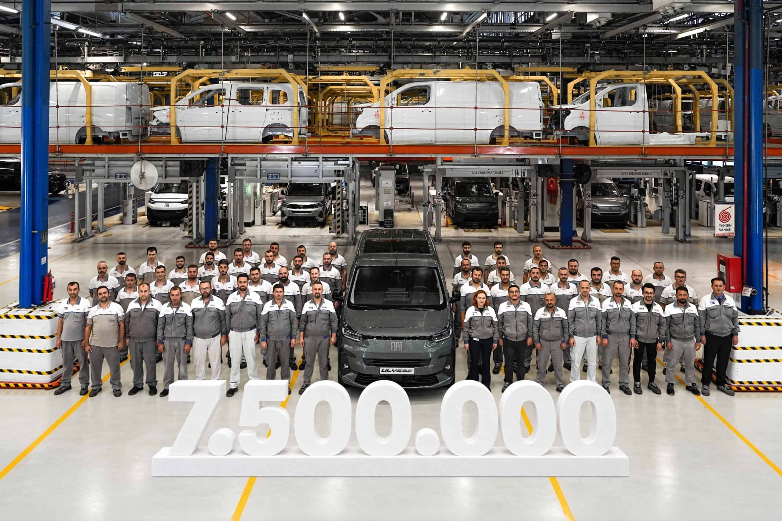Tofaş, 7,5 Milyonuncu Aracını Bursa Fabrikası’nda Üretti 4 Tofaş, 7,5 Milyonuncu Aracını Bursa Fabrikası’nda Üretti görsel 2