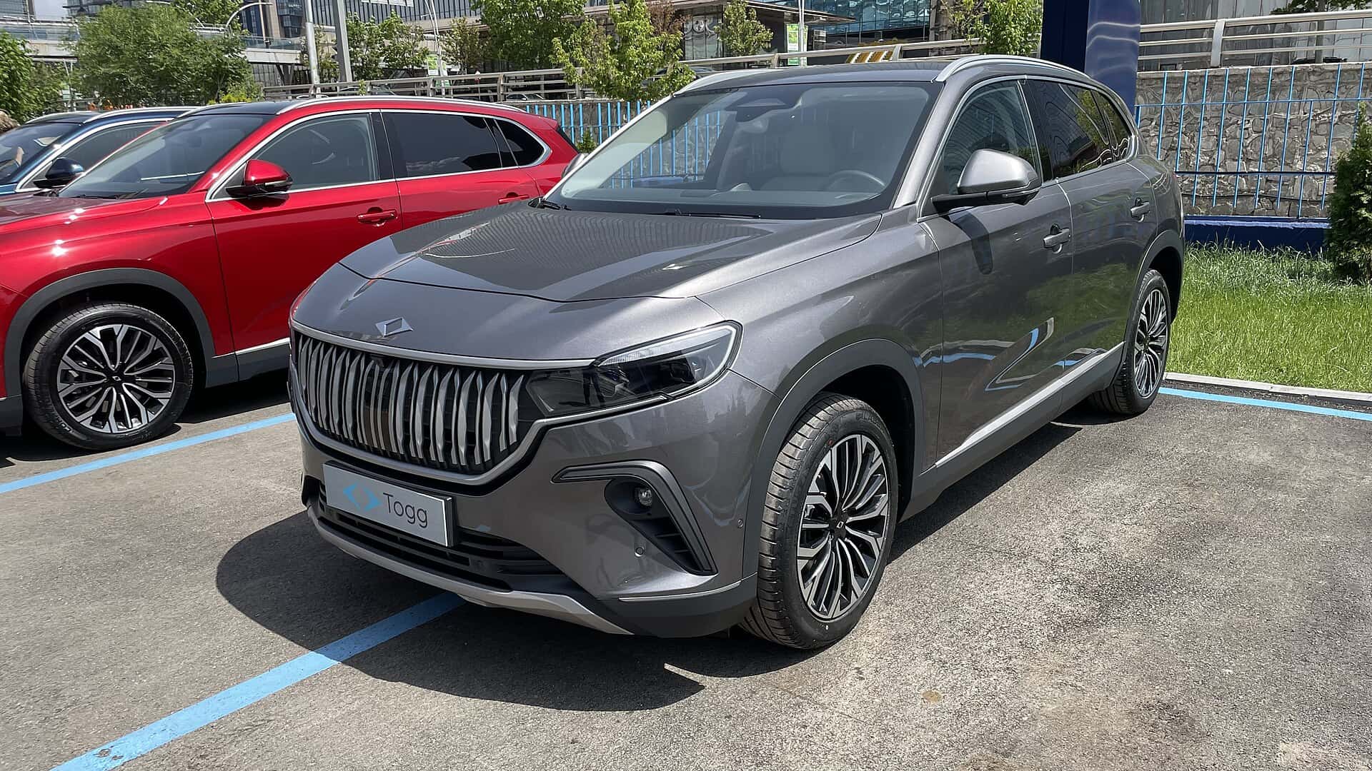 Togg T10X İnceleme: Menzil, Şarj ve Türkiye Şartlarında Son Durum 5 Togg T10X 2024+ dış görünüm
