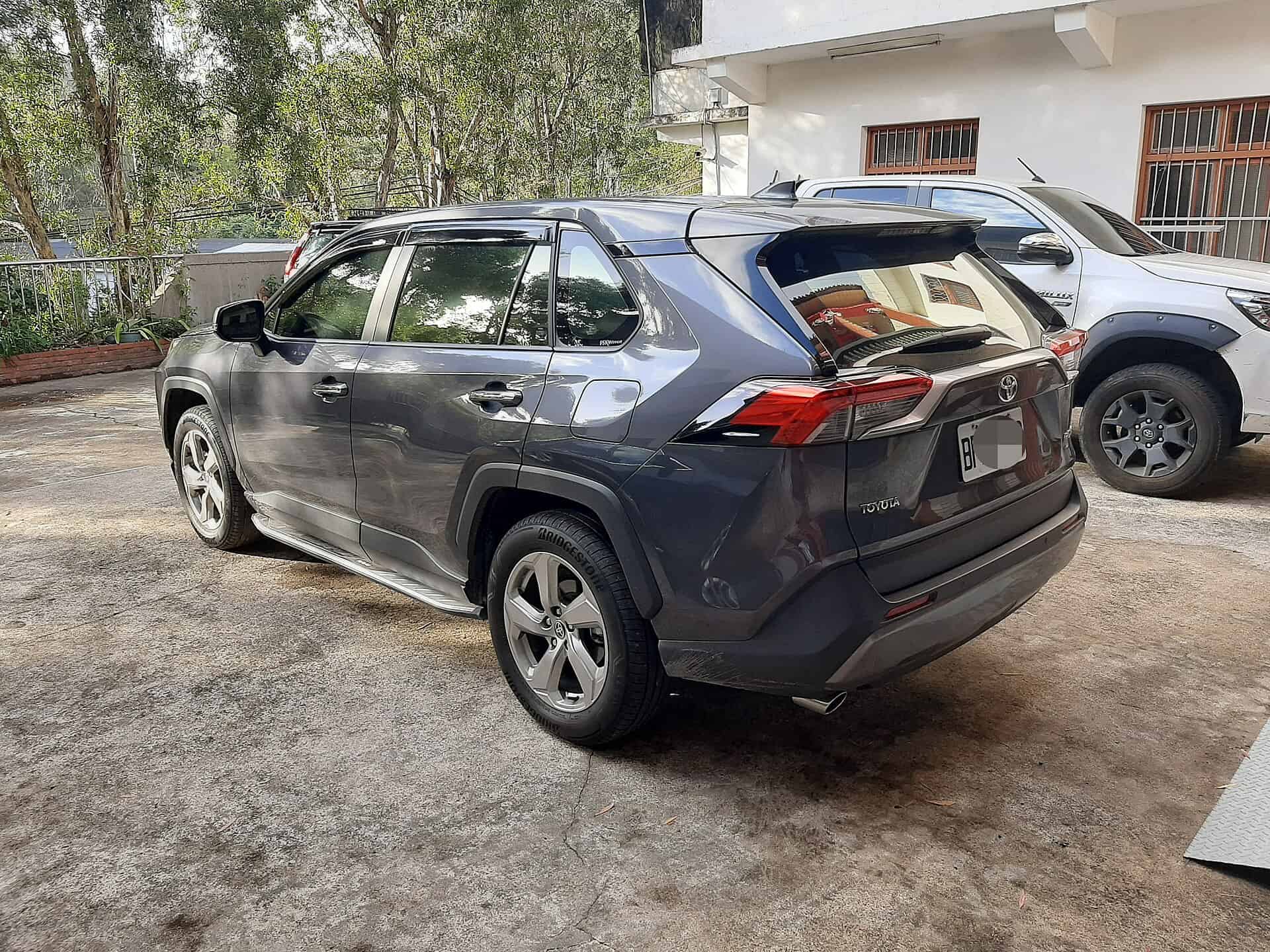 Toyota RAV4 5. nesil dış görünüm