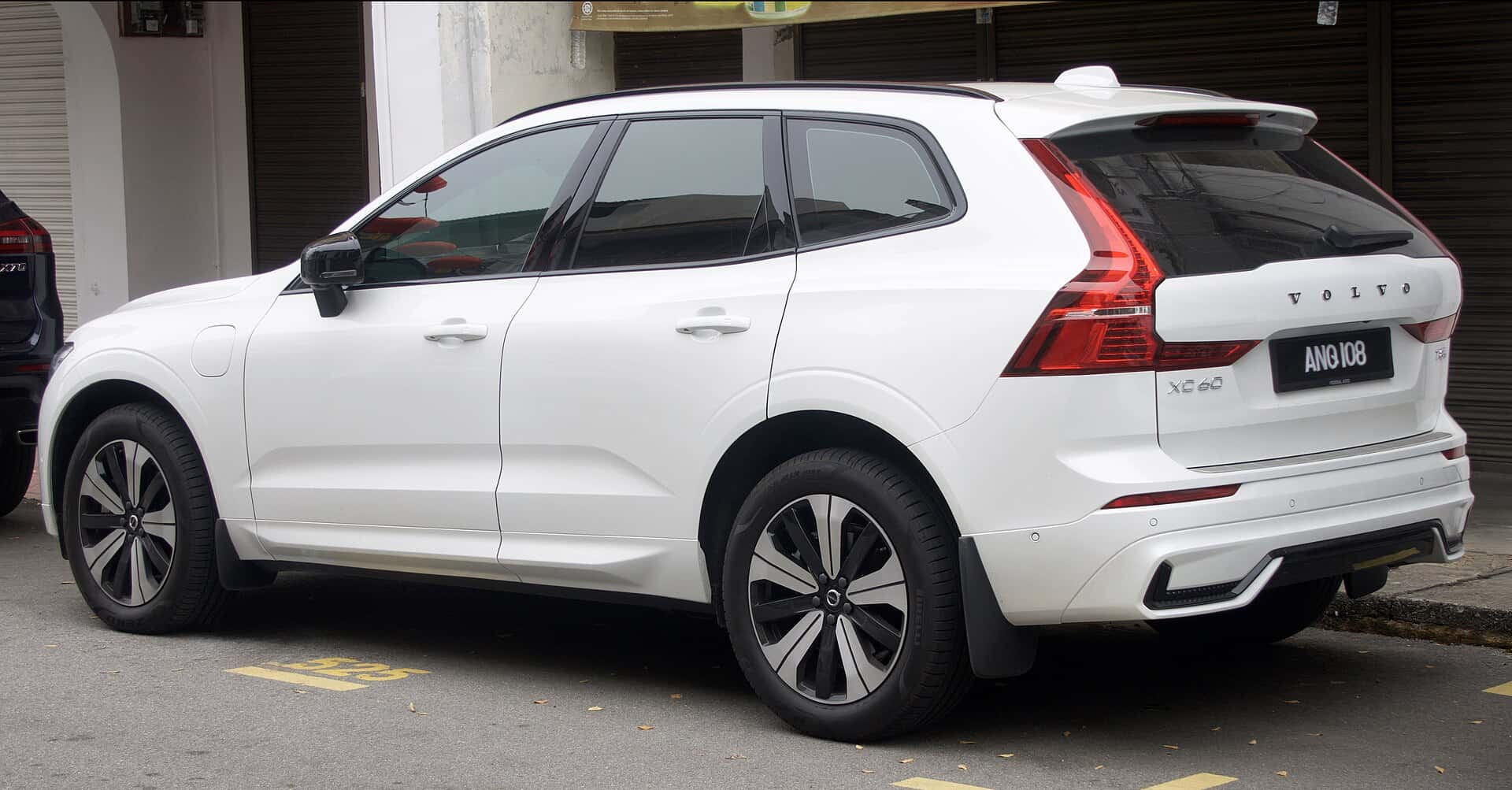 Volvo XC60 güncel kasa dış görünüm
