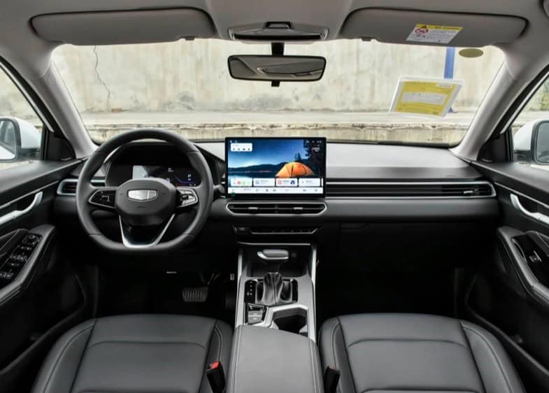 Yenilenen Geely Emgrand Çin'de Satışa Çıktı: Uygun Fiyatlı Sedan Güncellendi 7 Yenilenen Geely Emgrand Çin'de Satışa Çıktı: Uygun Fiyatlı Sedan Güncellendi görsel 5